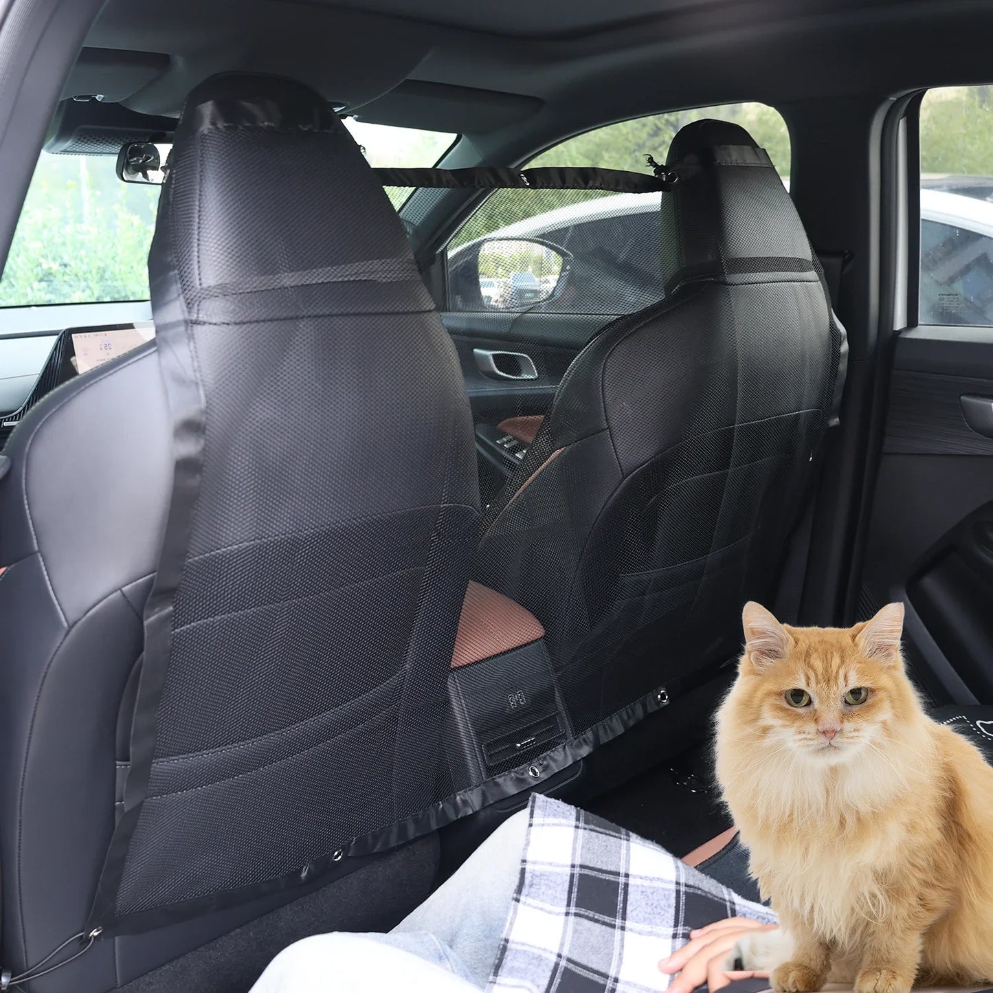 Universal Dog Car Safety Barrier Mesh Net — ISOFIX Compatible for SUVs